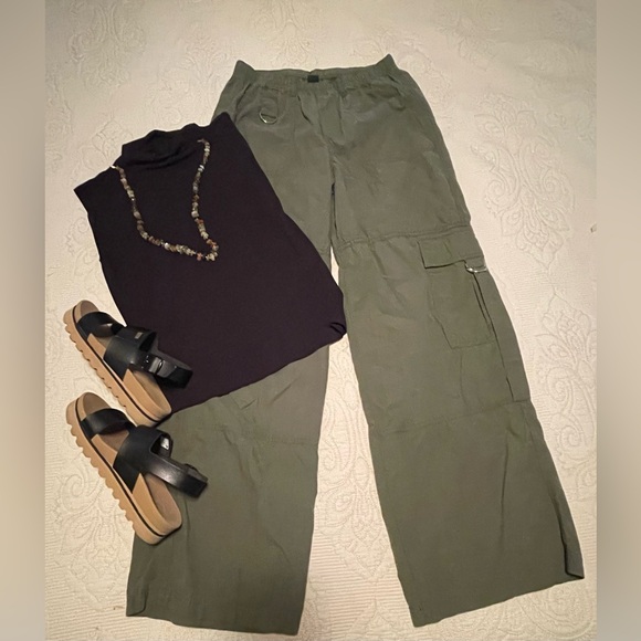 wild fable Pants - Wild Fable Army Green Cargos